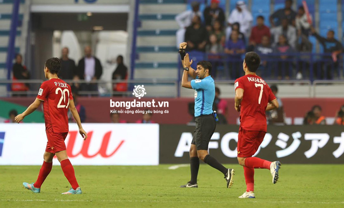 Công nghệ VAR đã đánh cắp giấc mơ ‘hóa rồng’ của ĐT Việt Nam