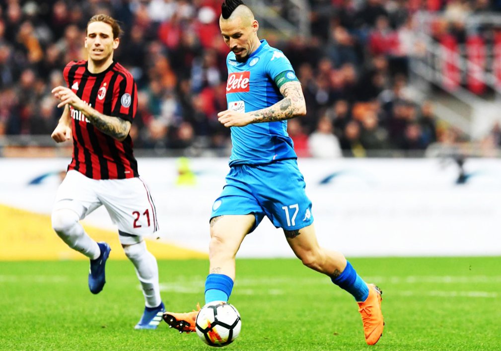 Dự đoán AC Milan vs Napoli (2h30 27/1) bởi chuyên gia, người nổi tiếng