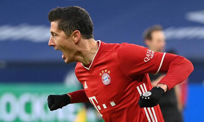 Robert Lewandowski sánh ngang Ronaldo, Messi và Ibra về ghi bàn