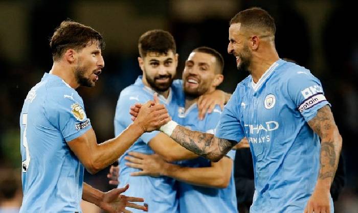 Lộ điều khoản giải phóng “bèo bọt” của trụ cột 'bậc nhất' Man City