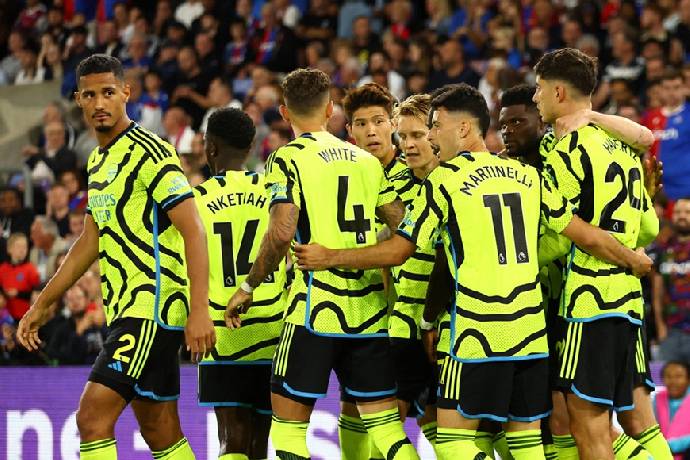 Tin cực vui ! Trụ cột được mong chờ nhất trở lại trước trận gặp Fullham