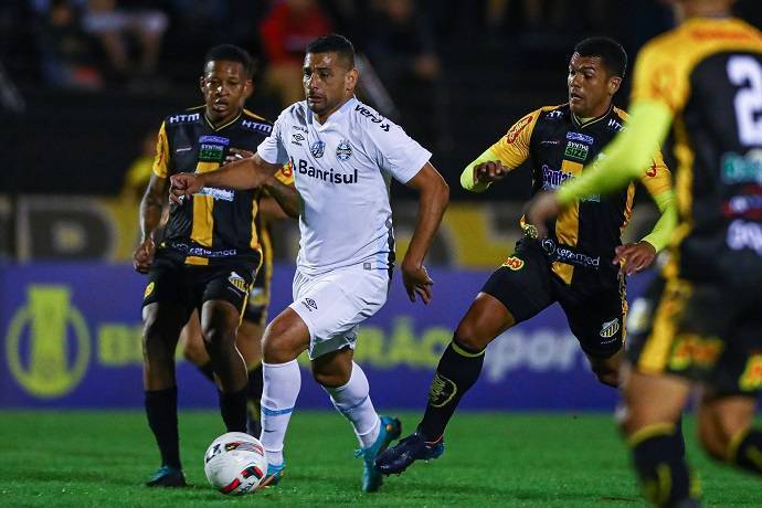 Soi kèo tài xỉu Brusque vs CRB/AL hôm nay, 5h ngày 26/10