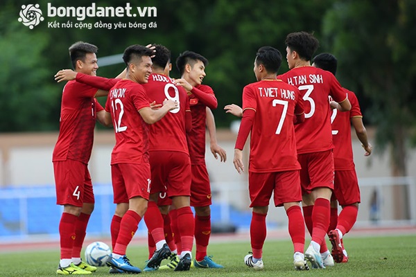 U22 Việt Nam 6-0 U22 Brunei: Đức Chinh nổ s&uacute;ng kh&eacute;t lẹt, U22 Việt Nam ra qu&acirc;n mỹ m&atilde;n