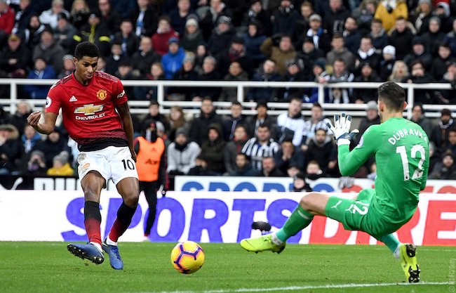 Vòng tiếp theo (vòng 24) Ngoại hạng Anh đá khi nào?