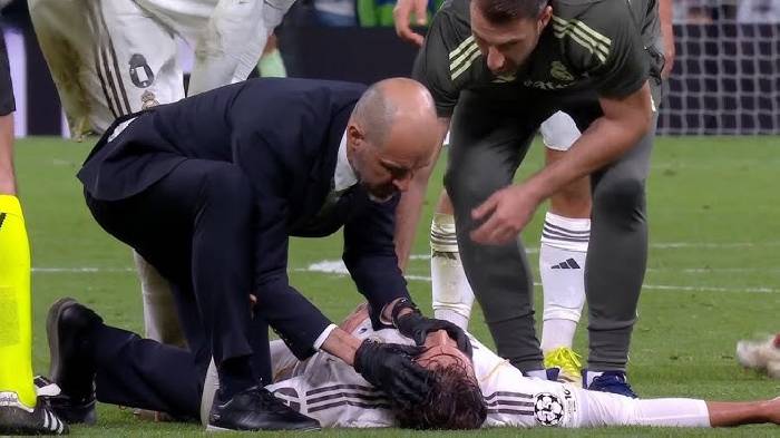 Ngôi sao Real Madrid chấn thương nghiêm trọng vì va chạm với đồng đội