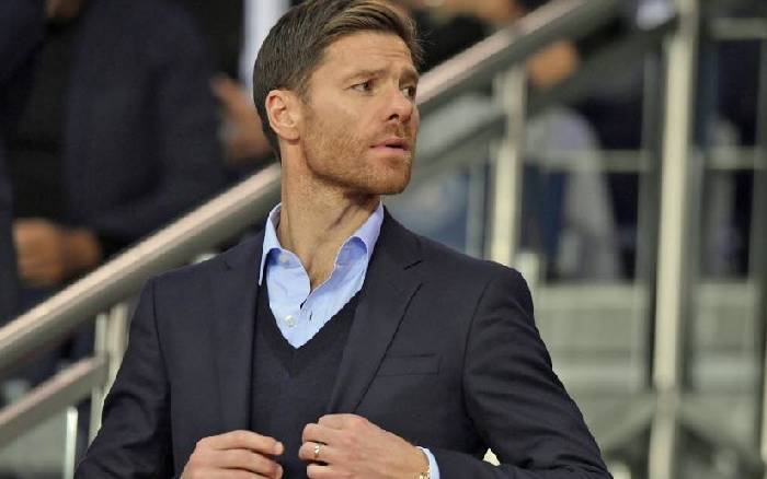 Xabi Alonso xác nhận ở lại Sociedad, từ chối Monchengladbach