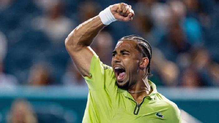 Arthur Fils cứu 4 match point trước Tommy Paul, lần đầu vào bán kết giải Masters 1000