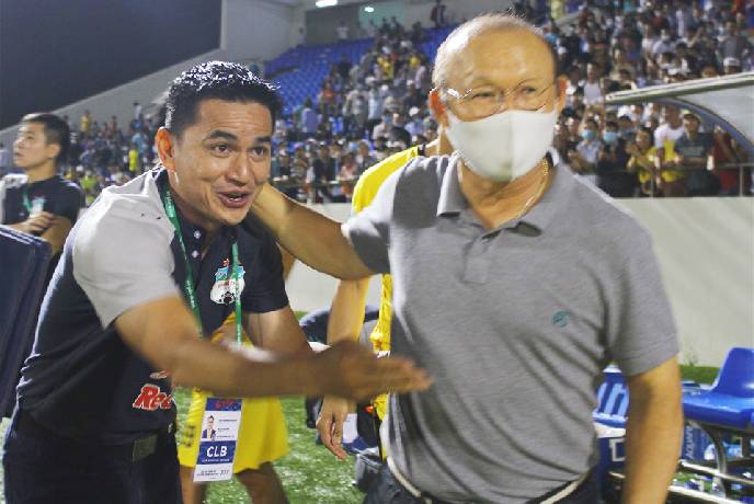 Kiatisak không hề sao chép sơ dồ chiến thuật của HLV Park Hang Seo