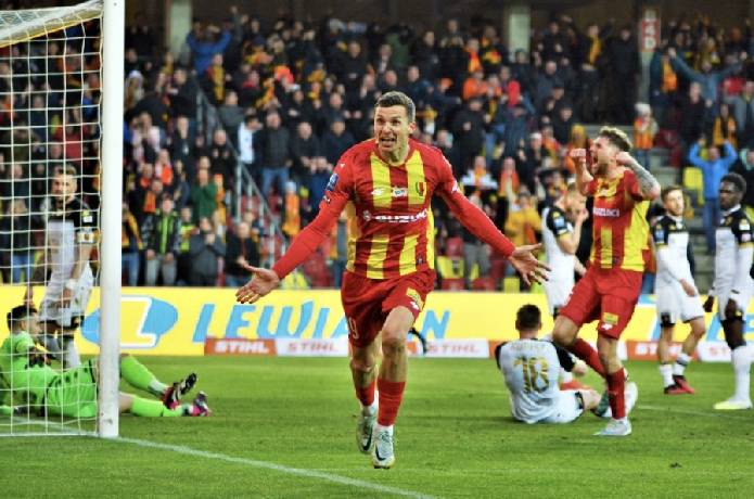 Nhận định, soi kèo Korona Kielce vs Jagiellonia Bialystok, 17h15 ngày 27/4: Tập trung quốc nội