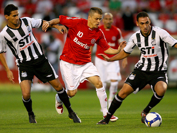 Nhận định Santos vs Internacional, 02h00 ngày 27/5 (VĐQG Brazil)