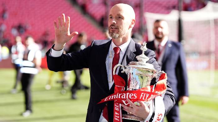 HLV Ten Hag không lo sợ bị sa thải ở MU sau khi vô địch FA Cup