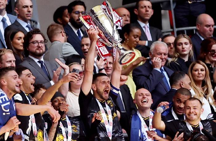 Thắng Leeds ở trận cầu đắt giá nhất thế giới, Southampton thăng hạng Ngoại hạng Anh