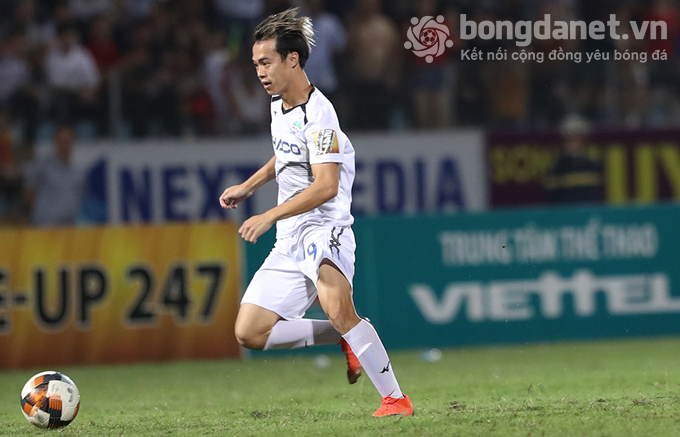 Than Quảng Ninh vs HAGL (18h 28/6): Văn Toàn 'nổ súng', HAGL đi tiếp?