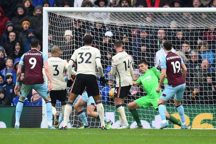 Soi kèo phạt góc Burnley vs Liverpool, 0h00 ngày 26/12