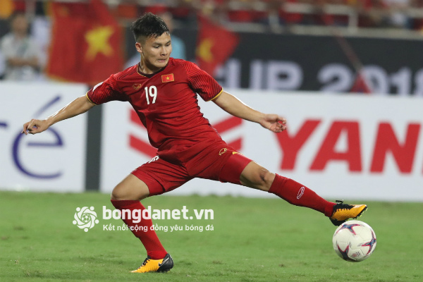 Hà Nội FC ghi bàn khủng khiếp, Quang Hải ở đâu?