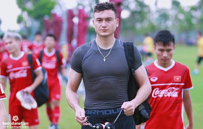 Xác định thời điểm Văn Lâm sang Nhật hội quân cùng Cerezo Osaka