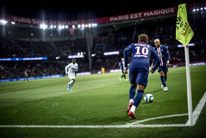 Soi kèo phạt góc Champions League hôm nay: PSG vs Man City