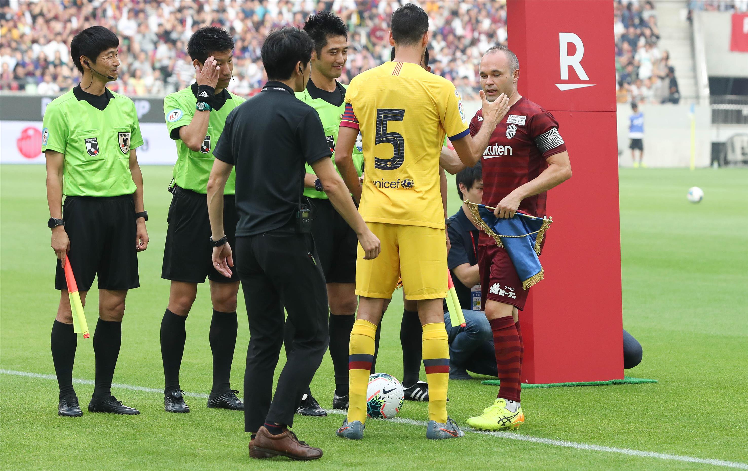 Vissel Kobe 0-2 Barcelona: Chiến thắng nhẹ nh&agrave;ng