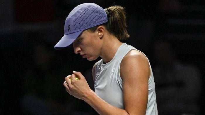 Iga Swiatek thua sốc tay vợt Trung Quốc hạng 57 thế giới ở World Tennis Continental Cup