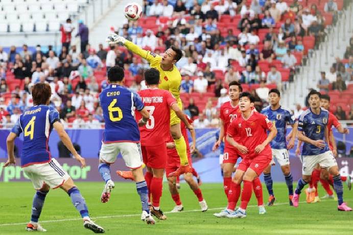 Nguyễn Filip lo ngại mất suất bắt chính ĐTVN khi Đặng Văn Lâm trở lại