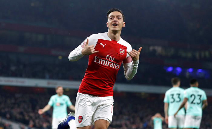 Xem lại Arsenal vs Bournemouth: Show diễn của Oezil