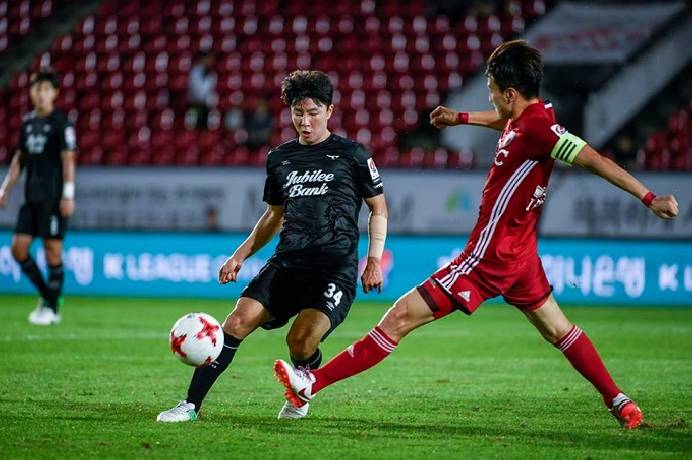 Soi kèo bóng đá Hàn Quốc hôm nay 29/3: Seongnam vs Pyeongchang