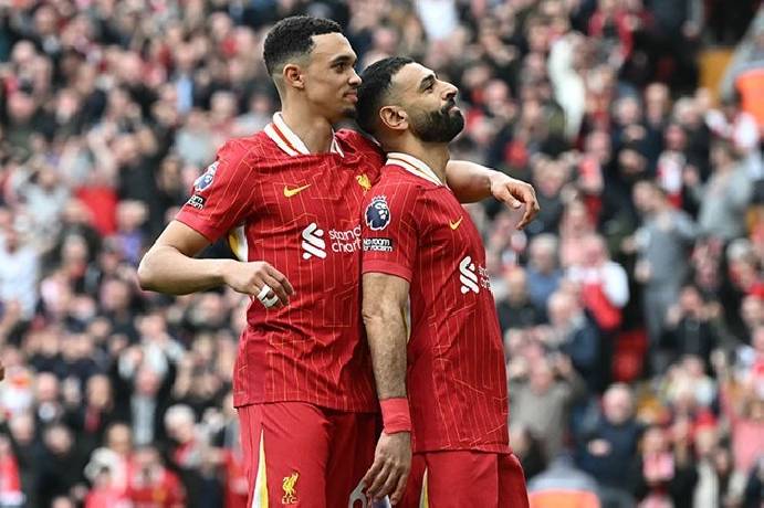 Liverpool bỏ Alexander-Arnold, giữ chân Mohamed Salah