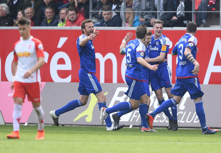 Nhận định bóng đá Holstein Kiel vs Arminia Bielefeld, 18h00 ngày 30/5