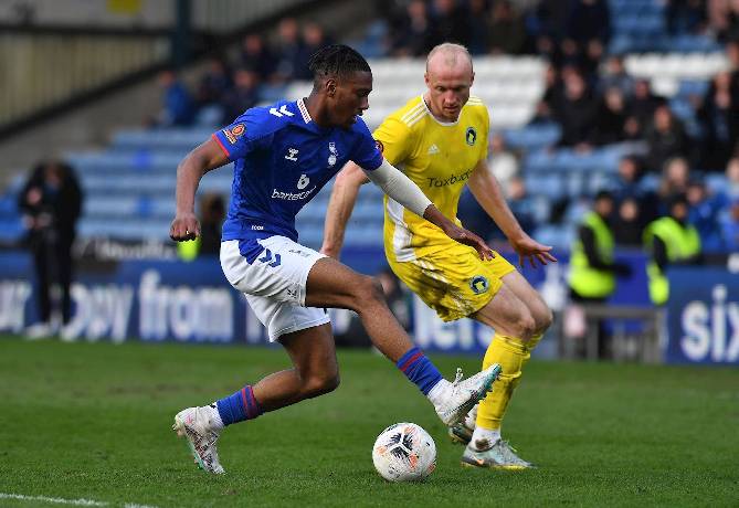 Nhận định, soi kèo Oldham Athletic vs Solihull Moors, 21h00 ngày 28/8
