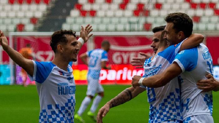 Nhận định, soi kèo Corvinul vs Farul, 21h00 ngày 28/8: Khó cho khách