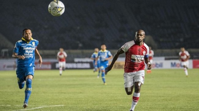 Nhận định bóng đá Persija vs Persipura, 18h30 ngày 28/11: Bỏ xa nhóm đèn đỏ