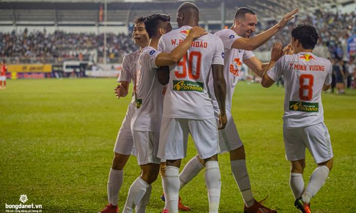 Sau 16 năm, HAGL mới dẫn đầu bảng xếp hạng V.League hai vòng liên tiếp