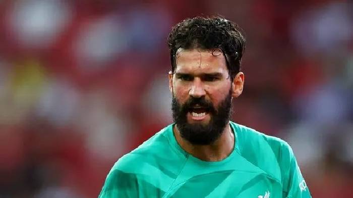 Alisson: 'Cậu ấy là một báu vật đặc biệt của Liverpool'