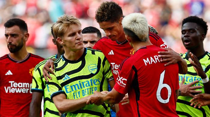 Romano: 'Còn chưa cập bến, M.U đã tính bán đứt tân binh'