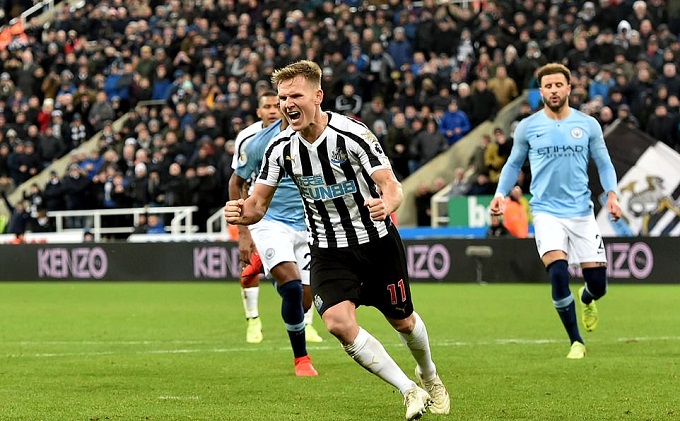 Kết quả Newcastle 2-1 Man City: Ch&iacute;ch ch&ograve;e tạo n&ecirc;n c&uacute; sốc