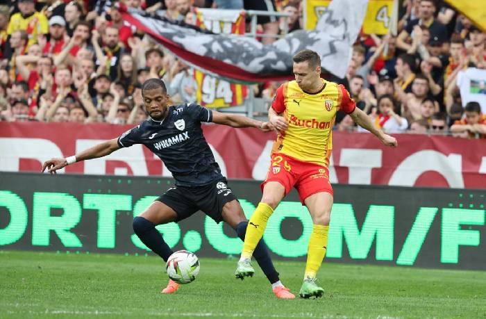 Soi kèo góc Lens vs Le Havre, 02h45 ngày 31/01