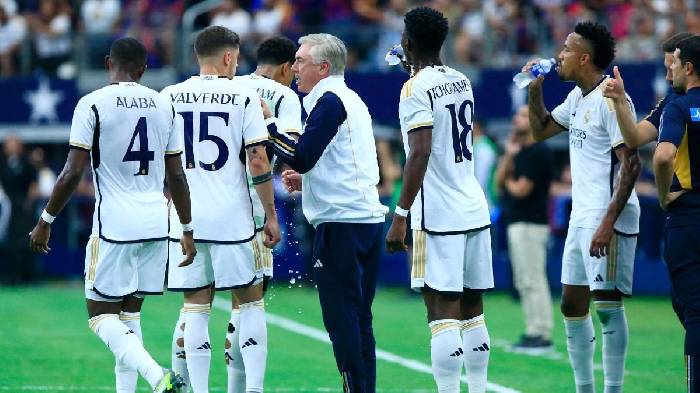 Nhận 3 'cú đấm' từ Barca, Ancelotti gửi thông điệp khiến CĐV 'lo lắng'