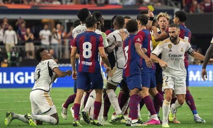 Vừa 'vùi dập' đại kình địch Real, Barcelona nhận liền 2 tin dữ