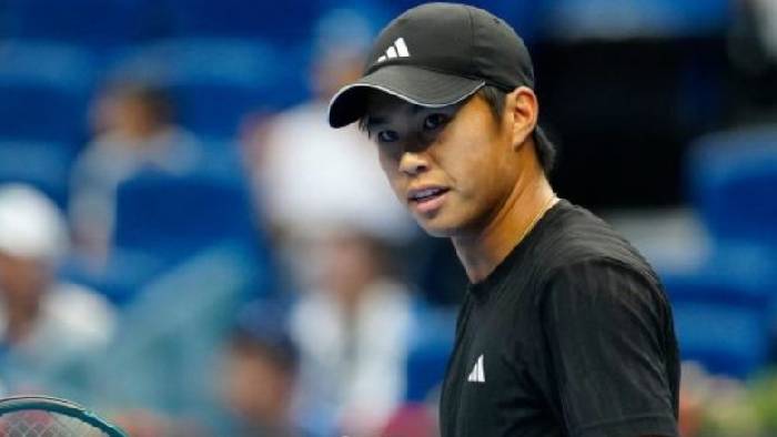 Medvedev bỏ cuộc, Learner Tien gặp Sinner ở chung kết China Open 2025