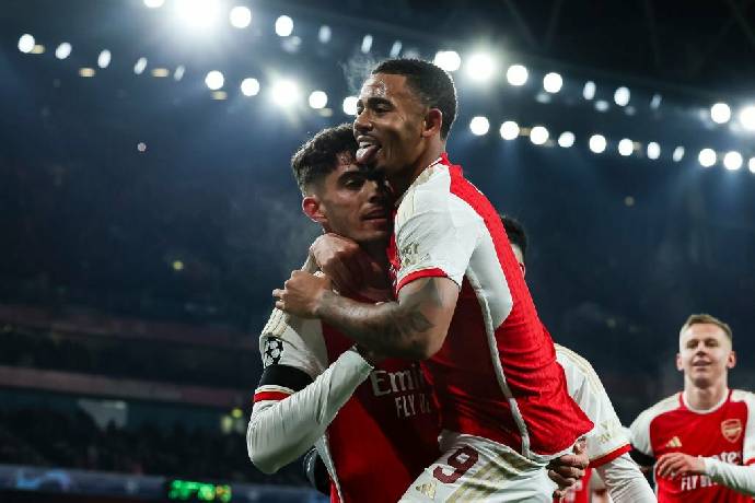 Arsenal chuyển sang chơi “Tennis” trong cuộc tiếp đón Lens