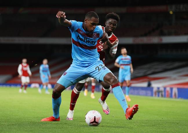 Tin chuyển nhượng sáng 31/1: Liverpool mua gấp trung vệ