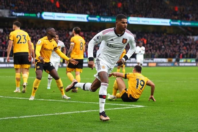 Soi kèo phạt góc Wolverhampton vs MU, 3h15 ngày 2/2