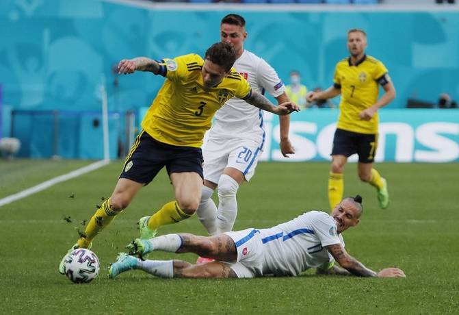 Siêu máy tính dự đoán Thụy Điển vs Ba Lan, 1h45 ngày 1/4