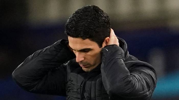 Arteta đau đầu với đòi hỏi có phần thái quá từ trụ cột hàng thủ