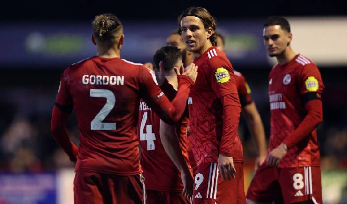 Nhận định, soi kèo Crawley Town vs Swindon, 22h00 ngày 1/1