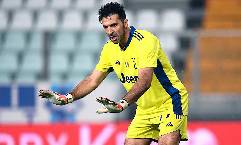 Buffon bị treo giò và phạt tiền vì lý do ‘trời ơi đất hỡi’