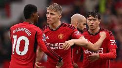 Fan M.U: 'Thứ cậu ta cần lúc này là 1 HLV dám tống cậu ta lên dự bị'