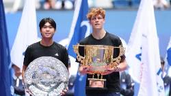 Sinner giải mã ‘hiện tượng’ Learner Tien, lần thứ hai vô địch China Open