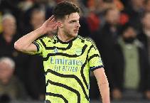 Arsenal thua thảm West Ham, mất danh hiệu đầu tiên của mùa giải