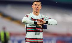 Đã có kết quả đấu giá băng đội trưởng bị Ronaldo ném